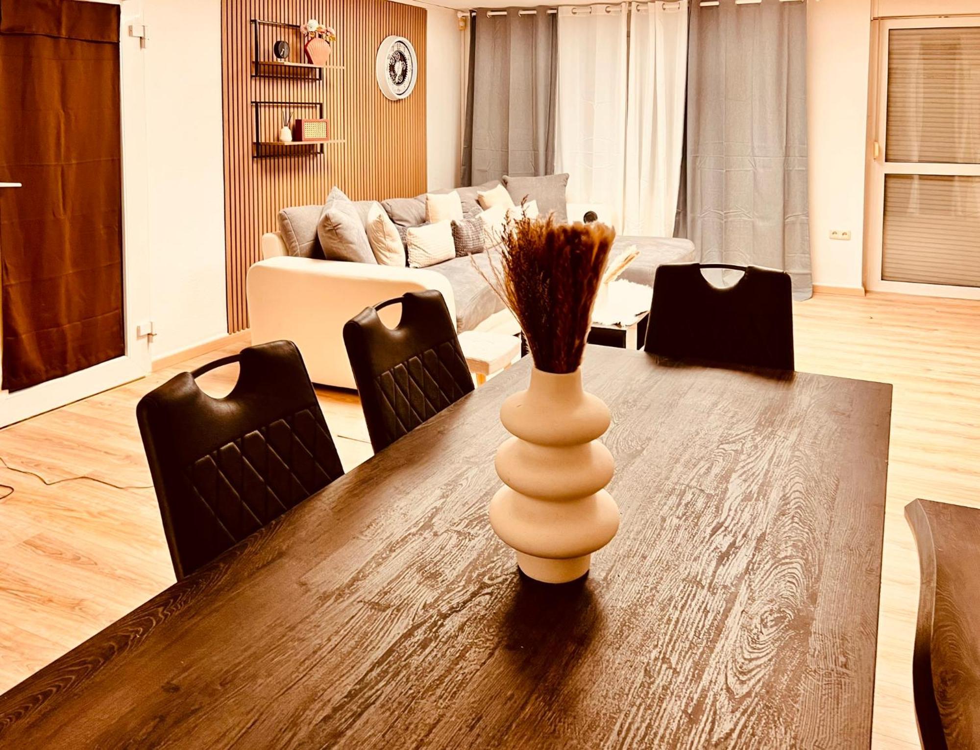 Cologne Luxe Living: Opulent Elegance Unleashed Daire Dış mekan fotoğraf