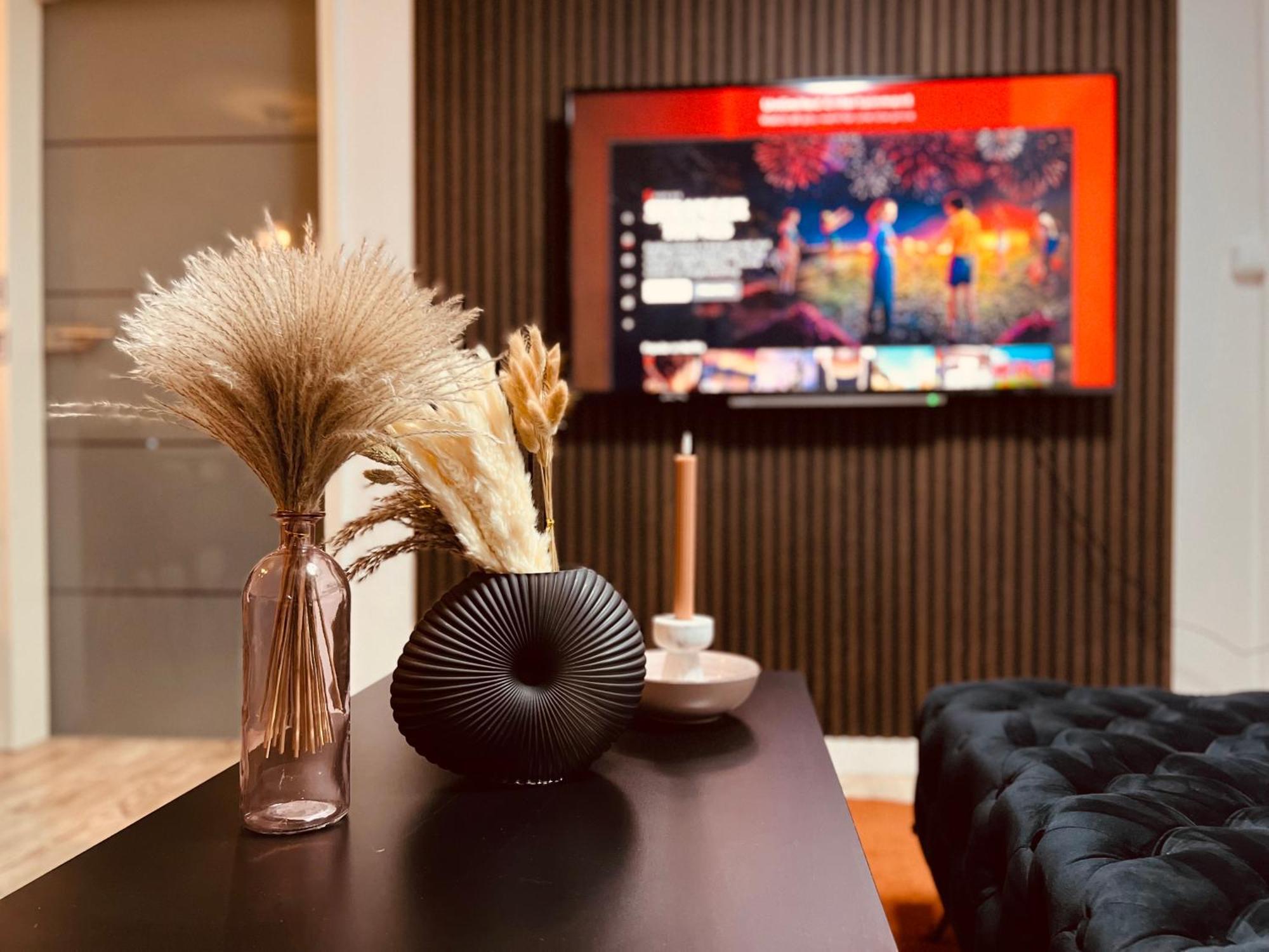 Cologne Luxe Living: Opulent Elegance Unleashed Daire Dış mekan fotoğraf