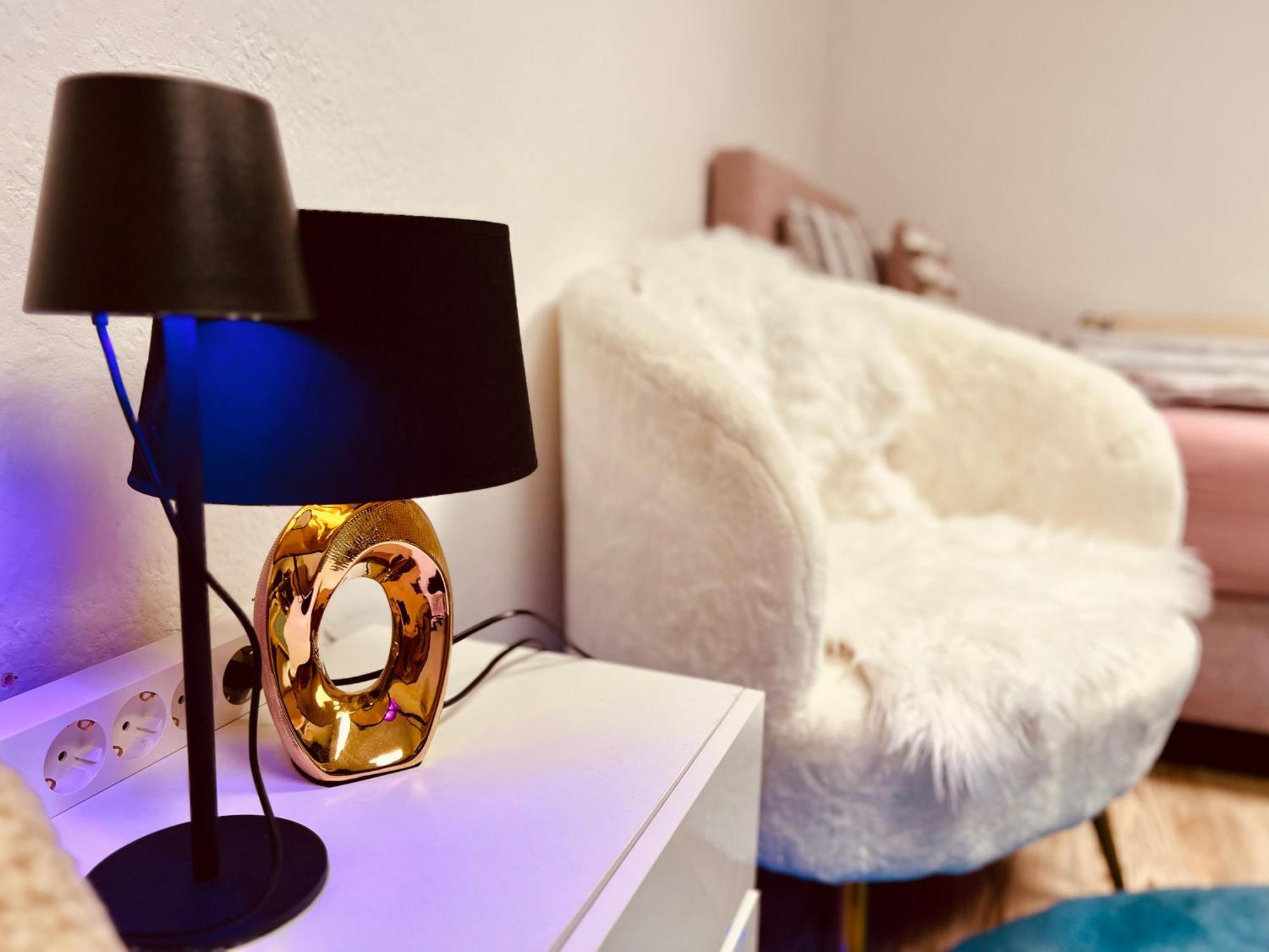 Cologne Luxe Living: Opulent Elegance Unleashed Daire Dış mekan fotoğraf